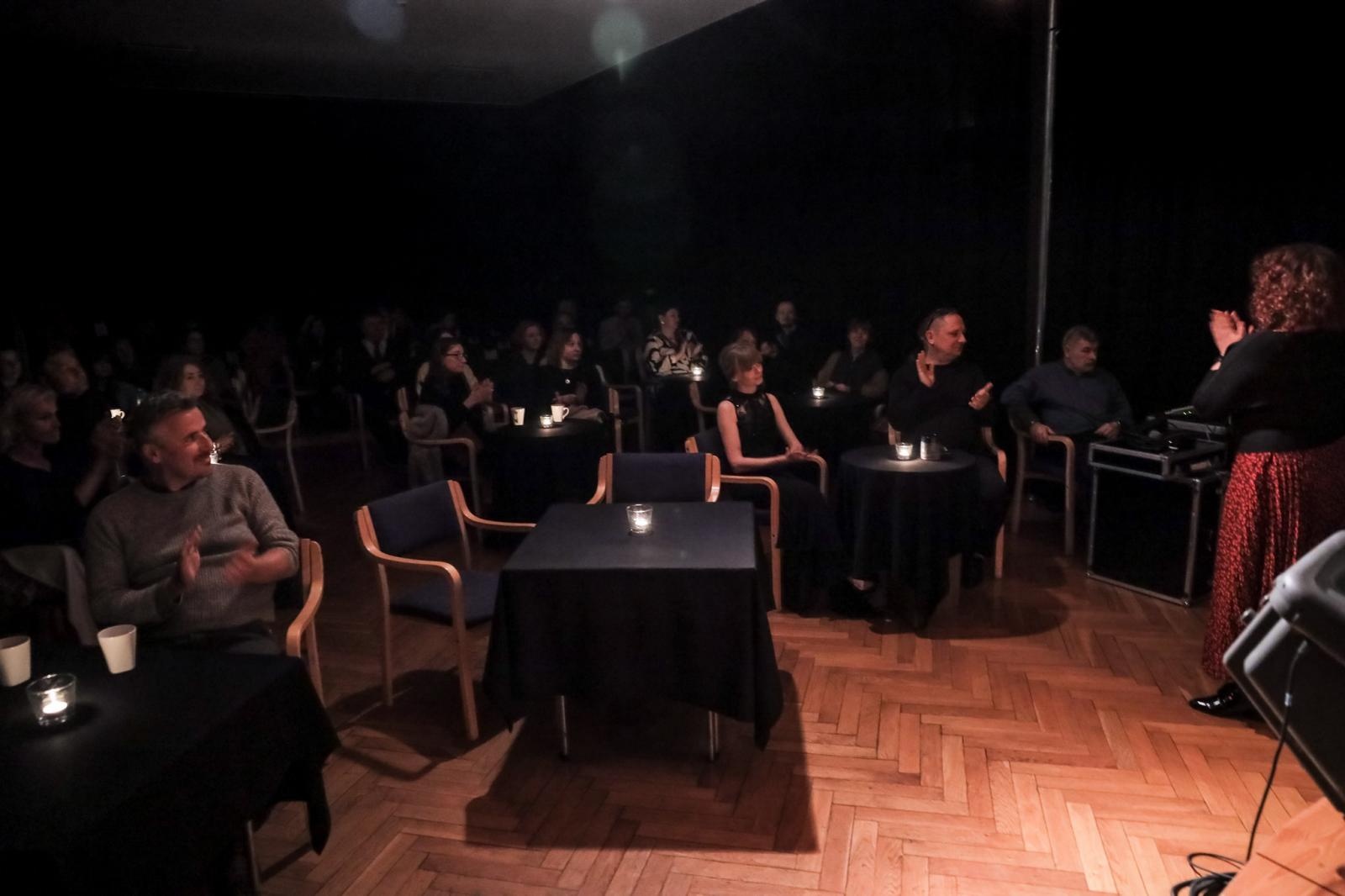 Zdjęcie w galerii na portalu naszraciborz.pl: Noc Teatru w Raciborskim Centrum Kultury [FOTO] wiadomości z regionu