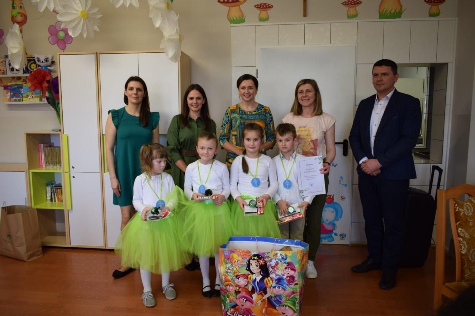 Zdjęcie w galerii na portalu naszraciborz.pl: Przedszkolaki z gminy Rudnik wykazały się ekologiczną wiedzą i świadomością wiadomości z regionu