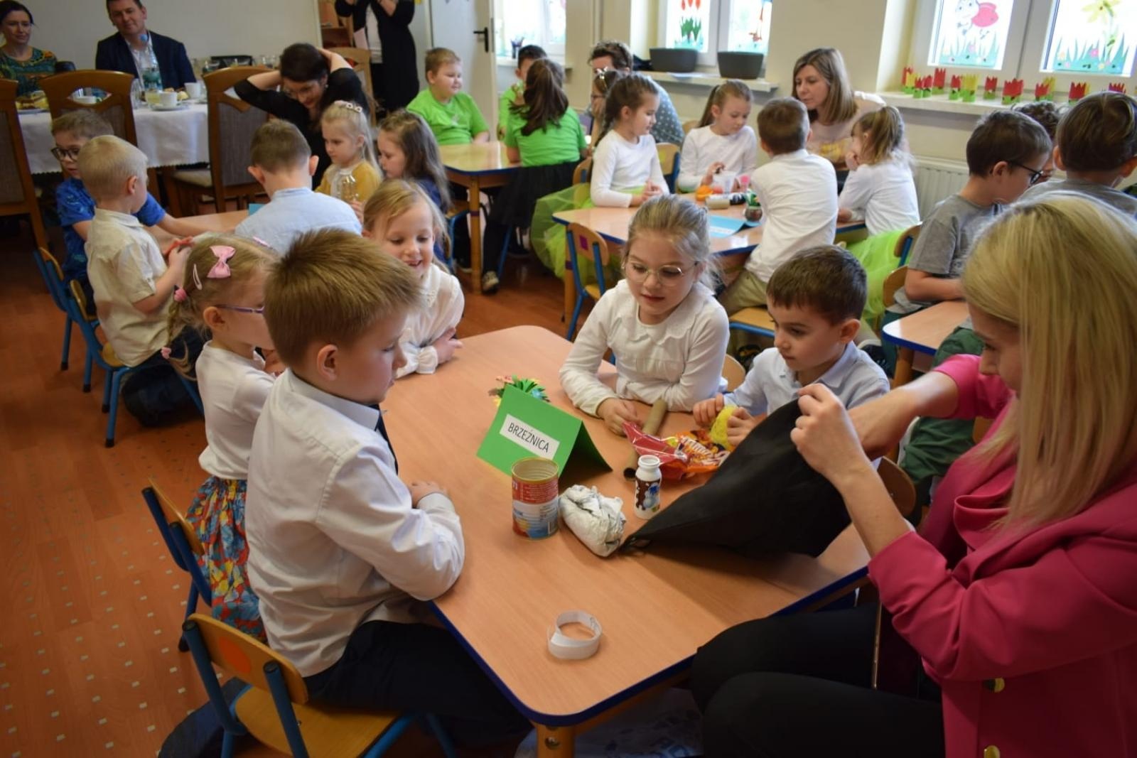 Zdjęcie w galerii na portalu naszraciborz.pl: Przedszkolaki z gminy Rudnik wykazały się ekologiczną wiedzą i świadomością wiadomości z regionu