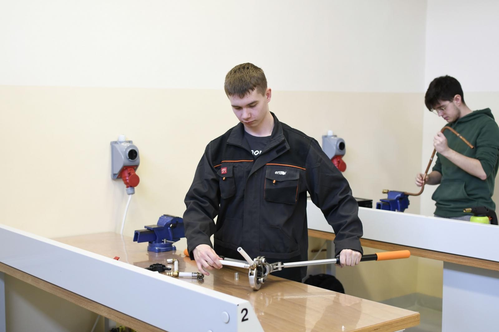 Zdjęcie w galerii na portalu naszraciborz.pl: Świat techniki i innowacji. Drzwi otwarte w Mechaniku [FOTO] wiadomości z regionu
