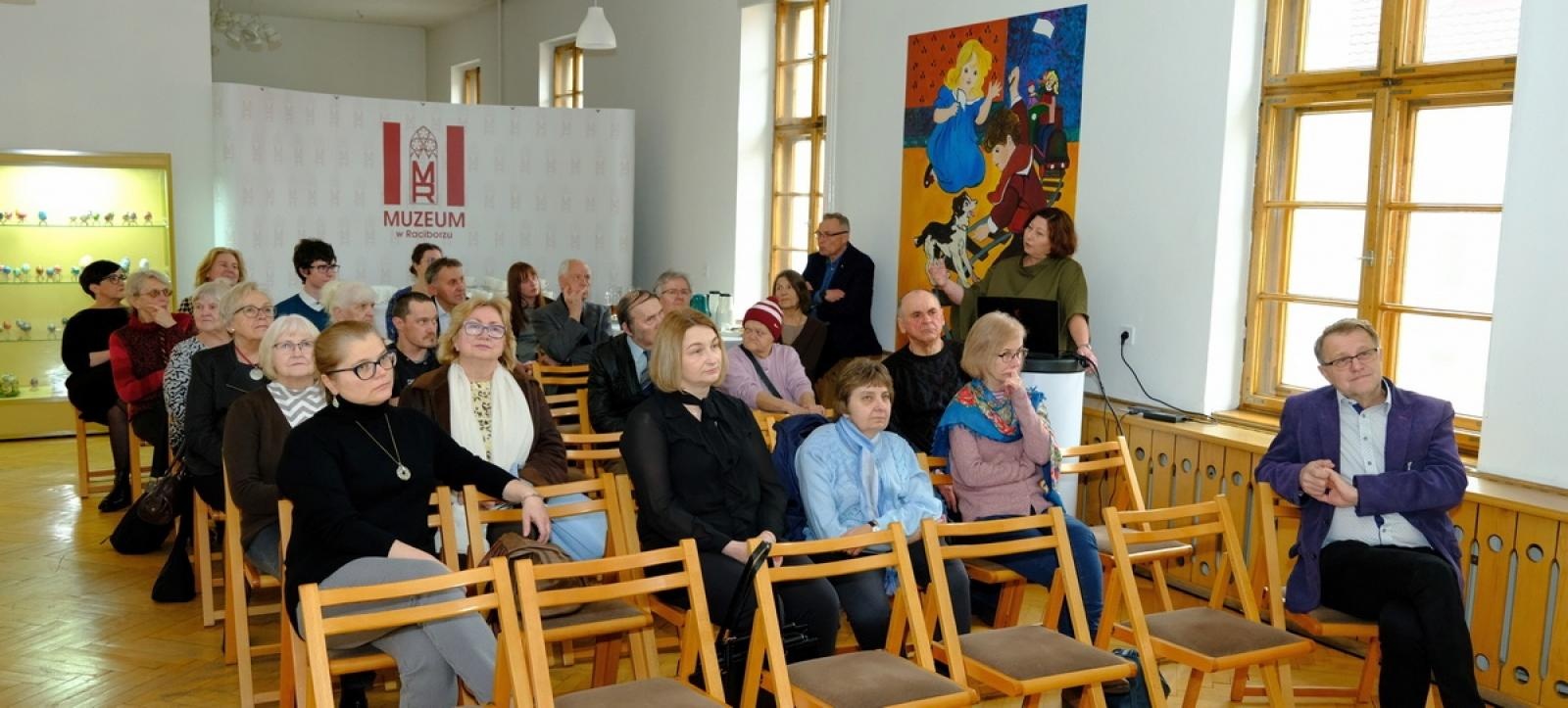 Zdjęcie w galerii na portalu naszraciborz.pl: Cierpiętnik Raciborski - spotkanie z zabytkami w Muzeum wiadomości z regionu