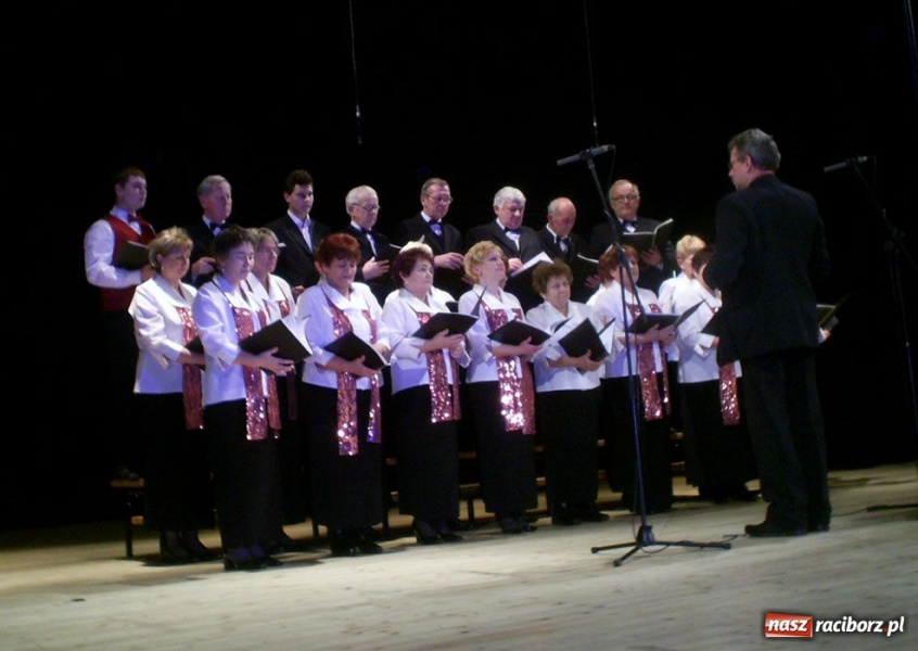 Zdjęcie w galerii na portalu naszraciborz.pl: Wieczór kolęd w RCK wiadomości z regionu