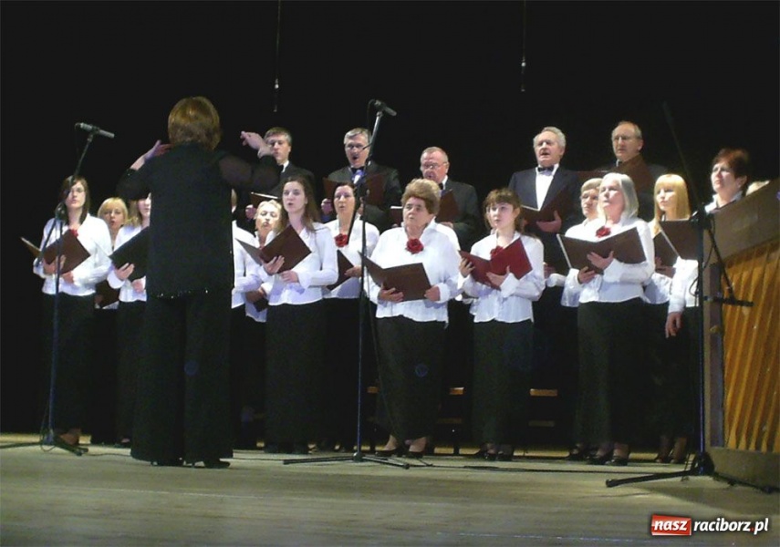 Zdjęcie w galerii na portalu naszraciborz.pl: Wieczór kolęd w RCK wiadomości z regionu