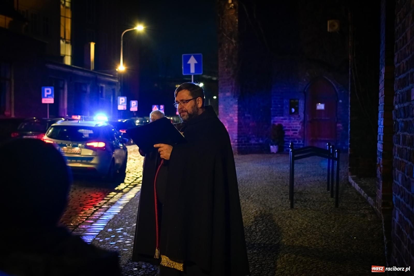 Zdjęcie w galerii na portalu naszraciborz.pl: Droga krzyżowa ulicami Raciborza z rozważaniami o. Cherubina [FOTO i WIDEO] wiadomości z regionu
