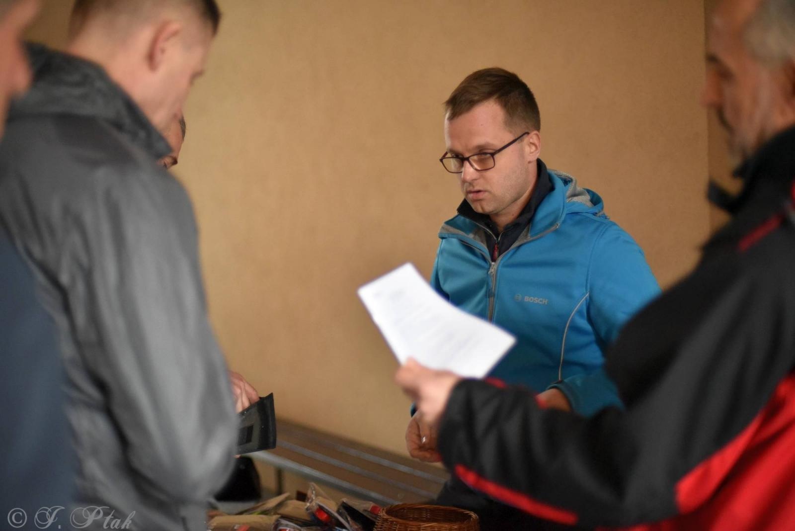 Zdjęcie w galerii na portalu naszraciborz.pl: Idę, bo szukam nadziei. Na szlaku Ekstremalnej Drogi Krzyżowej z Raciborza wiadomości z regionu