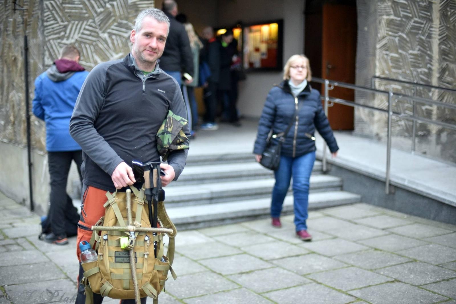 Zdjęcie w galerii na portalu naszraciborz.pl: Idę, bo szukam nadziei. Na szlaku Ekstremalnej Drogi Krzyżowej z Raciborza wiadomości z regionu