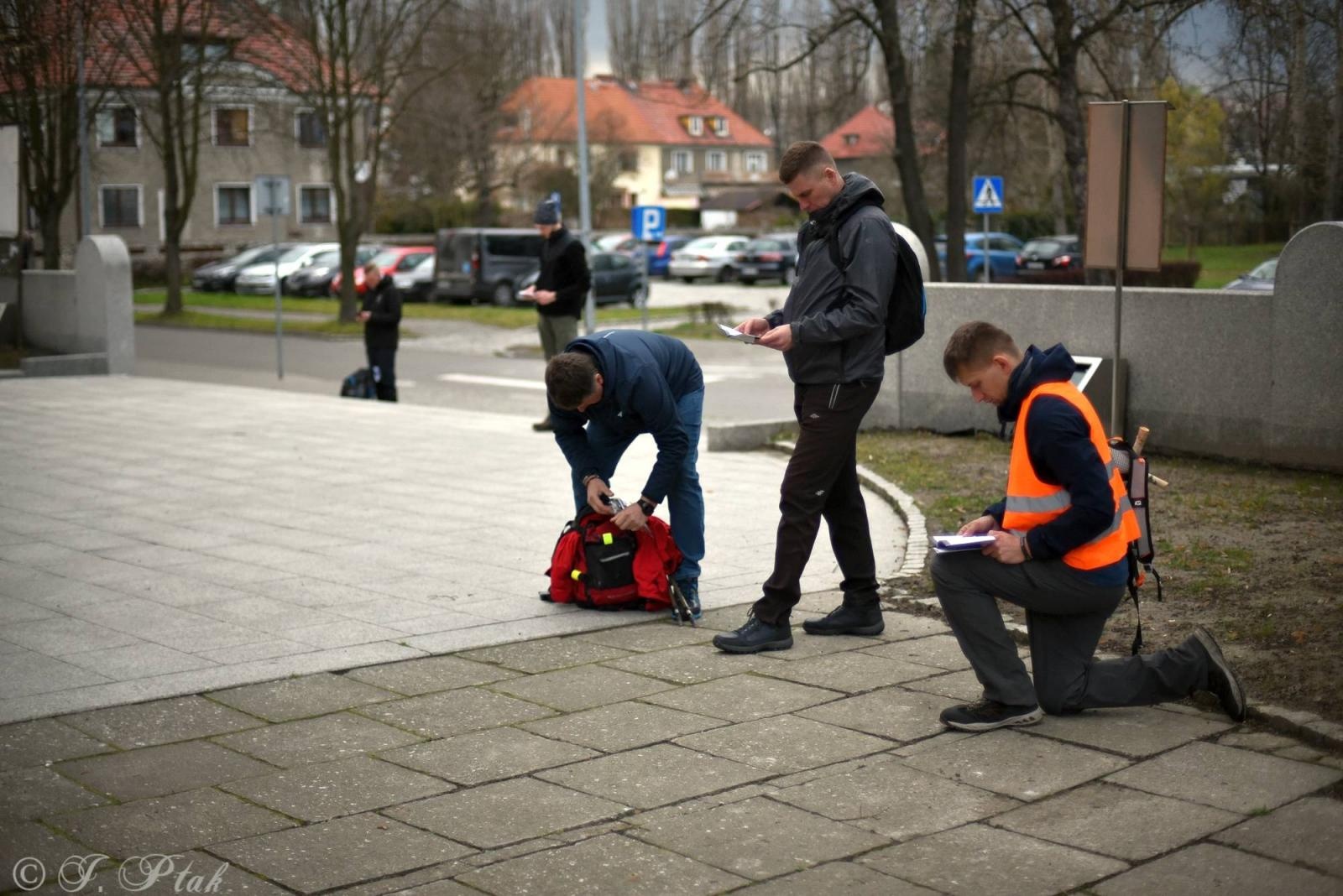 Zdjęcie w galerii na portalu naszraciborz.pl: Idę, bo szukam nadziei. Na szlaku Ekstremalnej Drogi Krzyżowej z Raciborza wiadomości z regionu