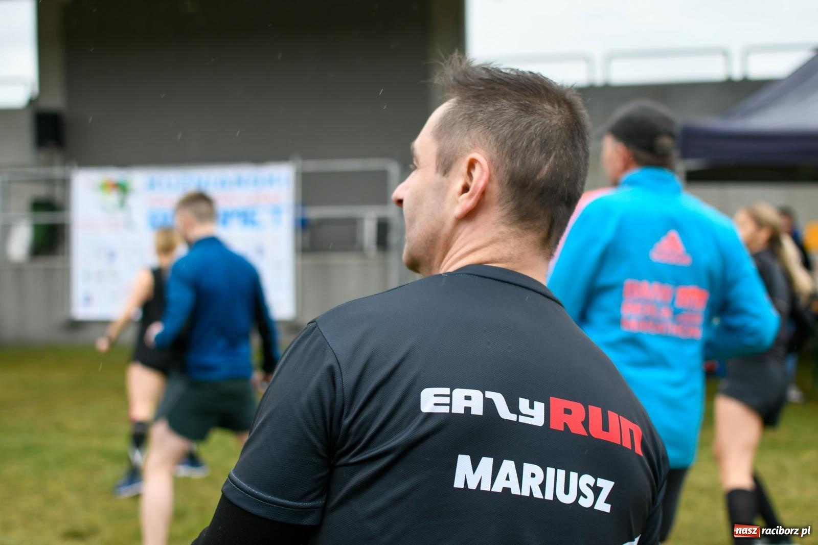 Zdjęcie w galerii na portalu naszraciborz.pl: Mateusz Mrówka wygrał VIII Kuźniański Półmaraton Leśny RAFAMET [FOTO i WIDEO] wiadomości z regionu