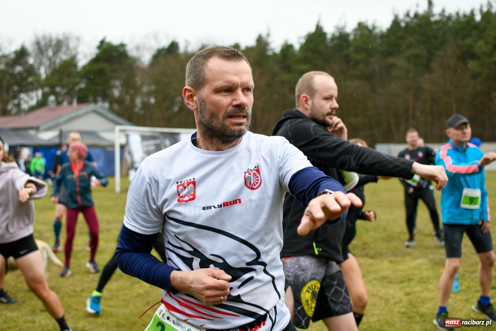 Zdjęcie w galerii na portalu naszraciborz.pl: Mateusz Mrówka wygrał VIII Kuźniański Półmaraton Leśny RAFAMET [FOTO i WIDEO] wiadomości z regionu