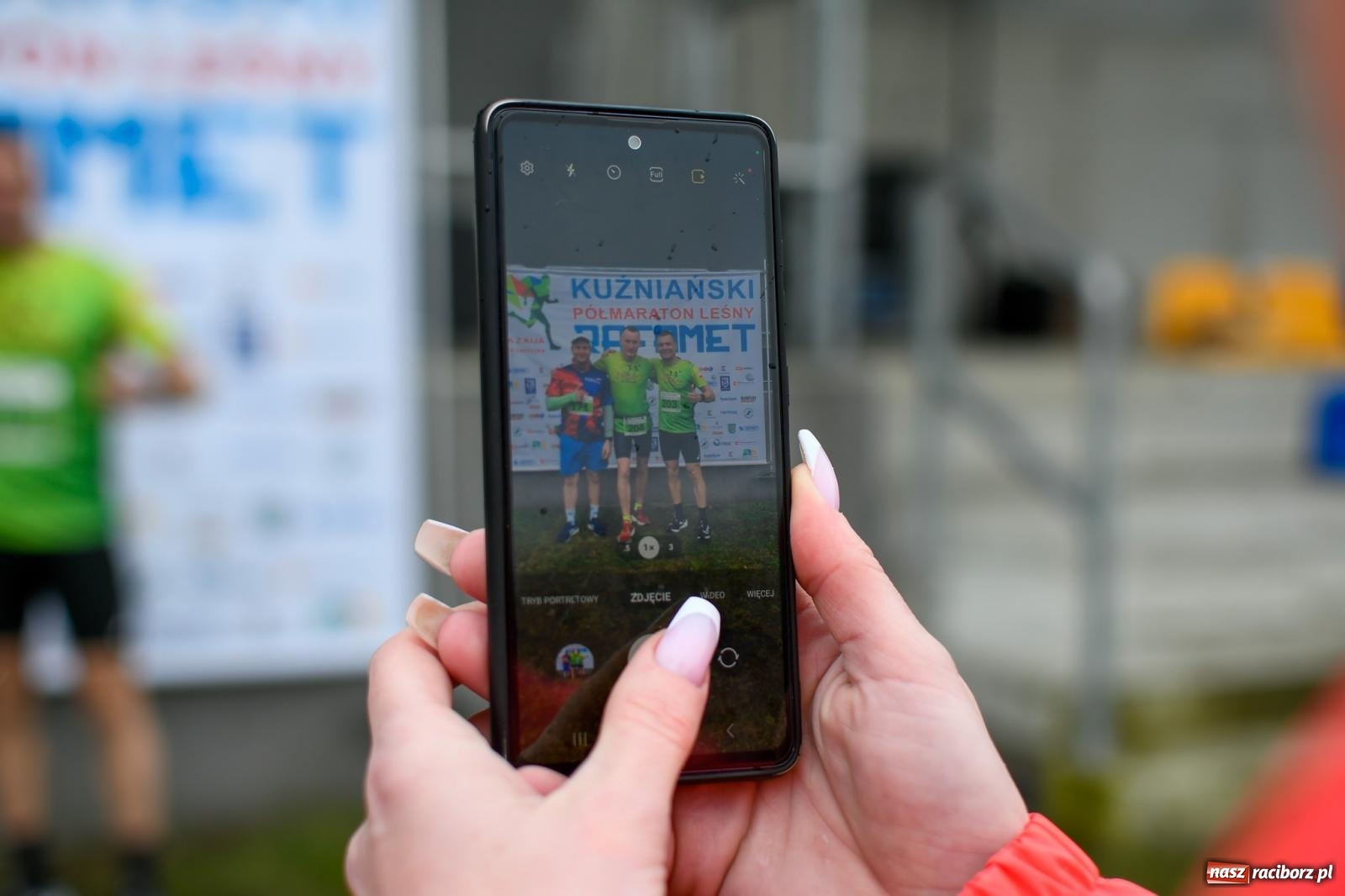 Zdjęcie w galerii na portalu naszraciborz.pl: Mateusz Mrówka wygrał VIII Kuźniański Półmaraton Leśny RAFAMET [FOTO i WIDEO] wiadomości z regionu