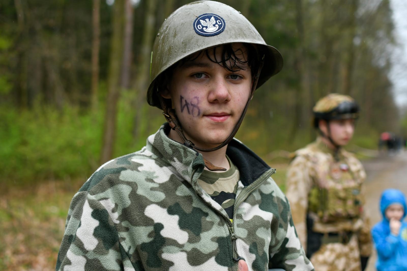 Zdjęcie w galerii na portalu naszraciborz.pl: ZWIADOWCY. Bieg militarny w lesie Obora wiadomości z regionu