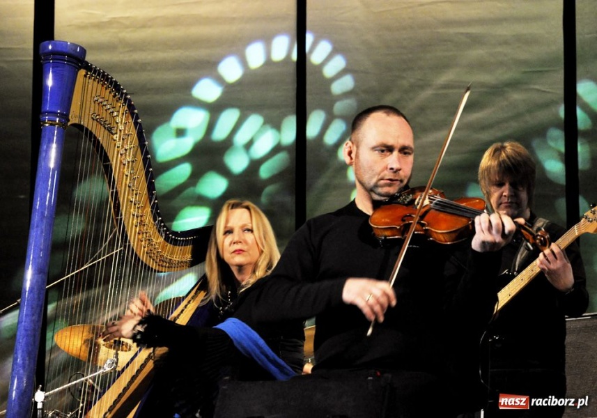 Zdjęcie w galerii na portalu naszraciborz.pl: Celtyckie kolędowanie w RCK-u wiadomości z regionu