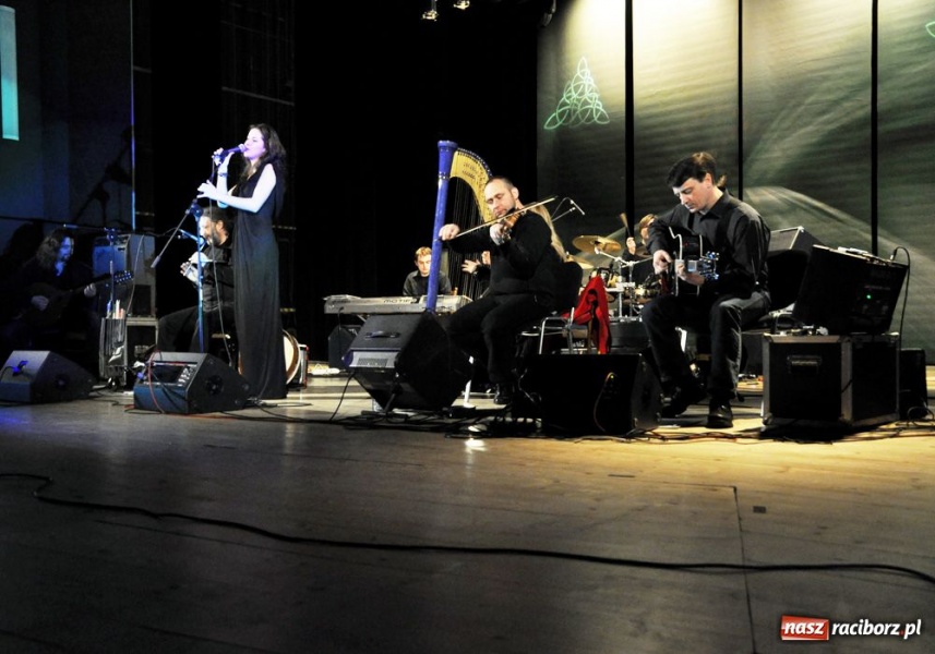 Zdjęcie w galerii na portalu naszraciborz.pl: Celtyckie kolędowanie w RCK-u wiadomości z regionu