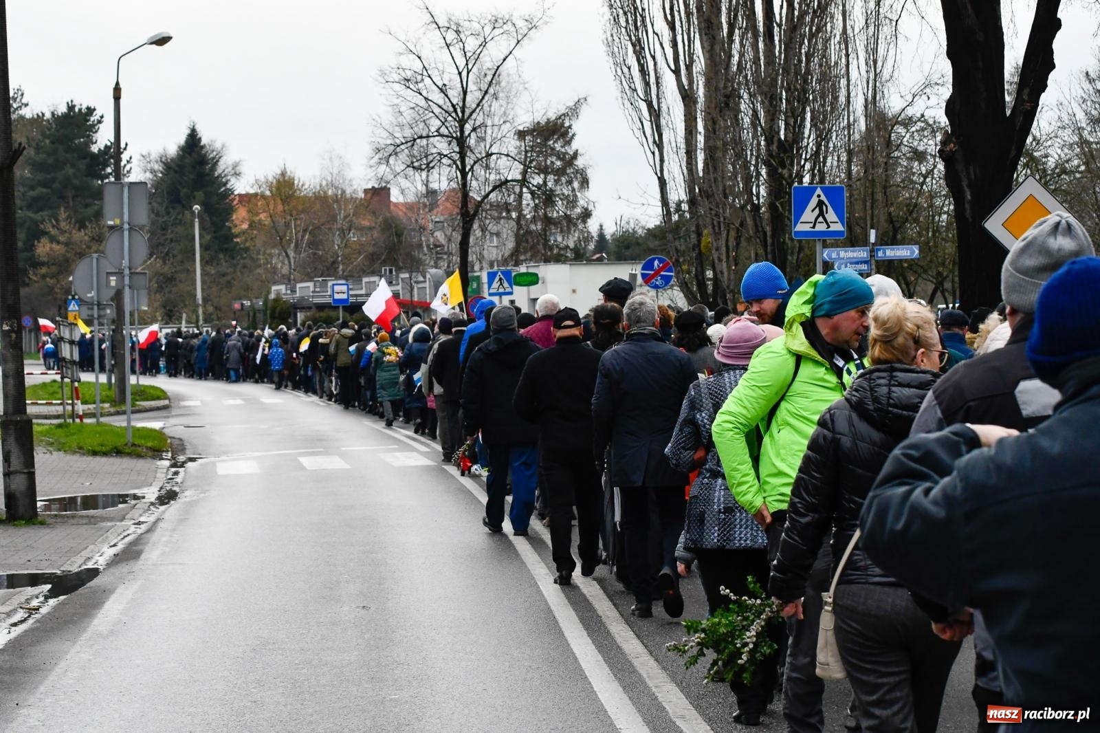 Zdjęcie w galerii na portalu naszraciborz.pl: Nie lękajcie się! Marsz Papieski w Raciborzu [FOTO i WIDEO] wiadomości z regionu