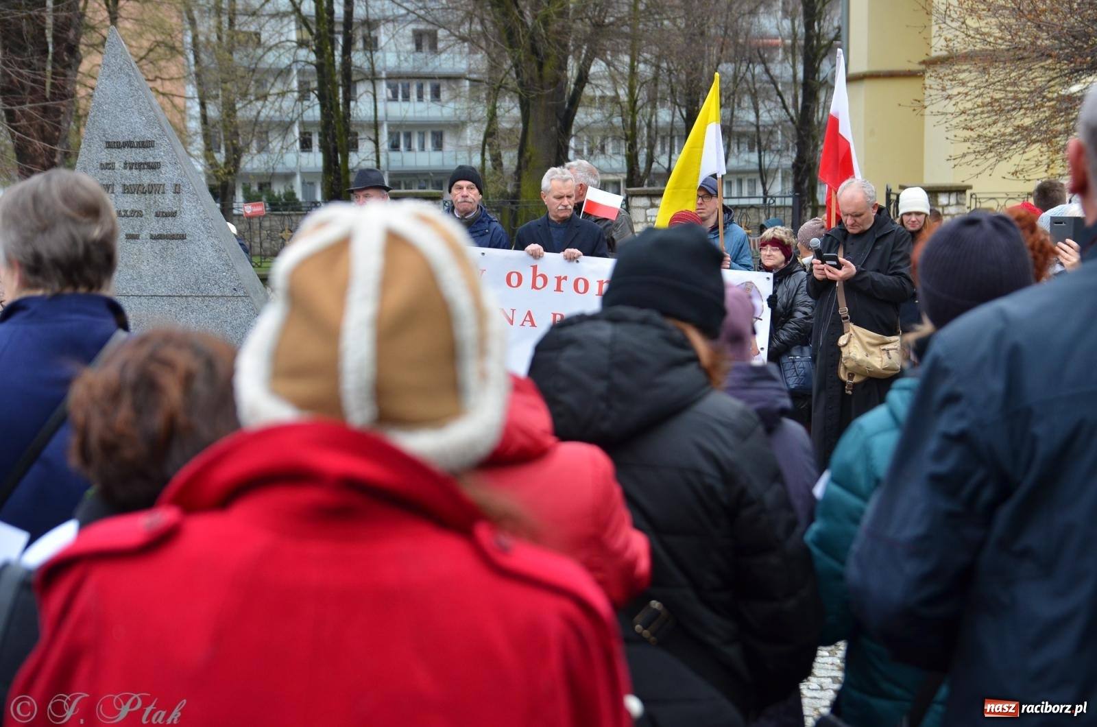 Zdjęcie w galerii na portalu naszraciborz.pl: Nie lękajcie się! Marsz Papieski w Raciborzu [FOTO i WIDEO] wiadomości z regionu