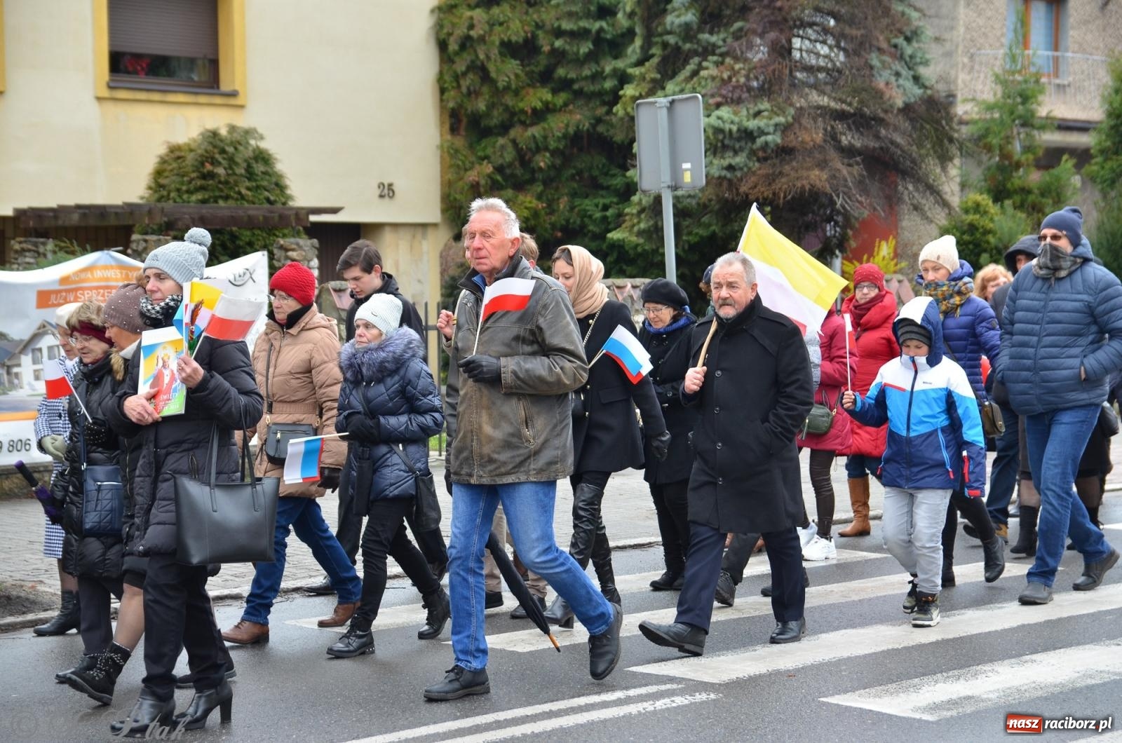 Zdjęcie w galerii na portalu naszraciborz.pl: Nie lękajcie się! Marsz Papieski w Raciborzu [FOTO i WIDEO] wiadomości z regionu