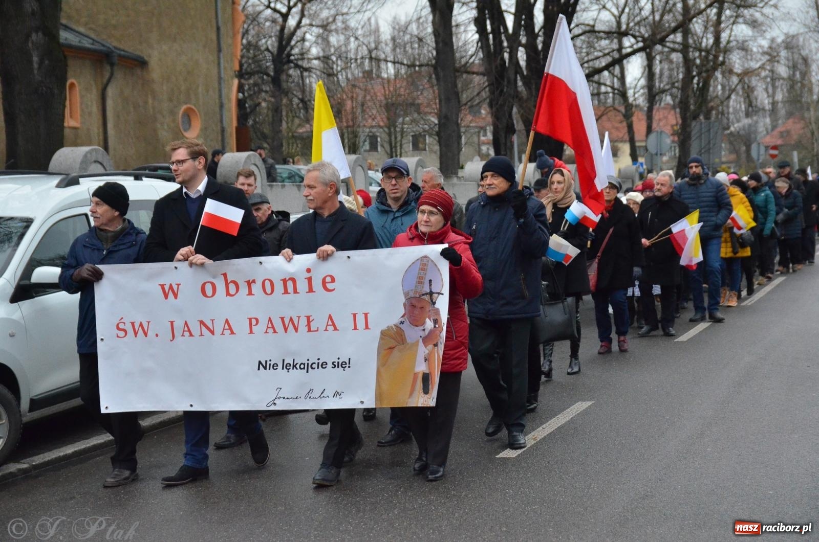 Zdjęcie w galerii na portalu naszraciborz.pl: Nie lękajcie się! Marsz Papieski w Raciborzu [FOTO i WIDEO] wiadomości z regionu