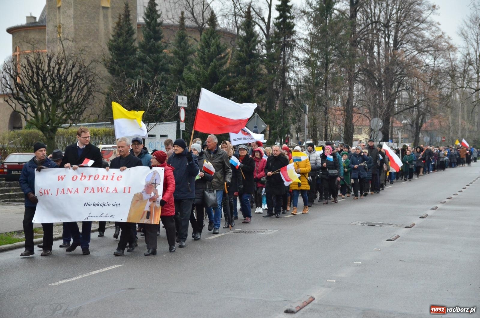 Zdjęcie w galerii na portalu naszraciborz.pl: Nie lękajcie się! Marsz Papieski w Raciborzu [FOTO i WIDEO] wiadomości z regionu