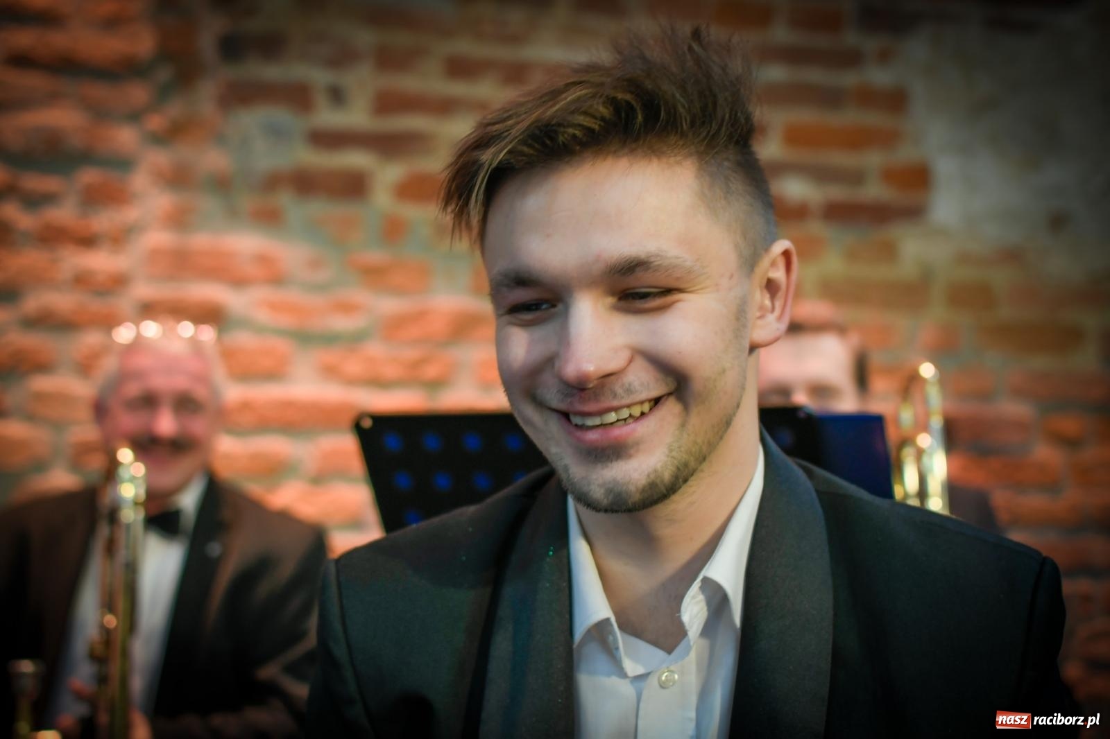 Zdjęcie w galerii na portalu naszraciborz.pl: Słodko, muzycznie i wesoło. Kiermasz wielkanocny w starej wozowni w Tworkowie wiadomości z regionu