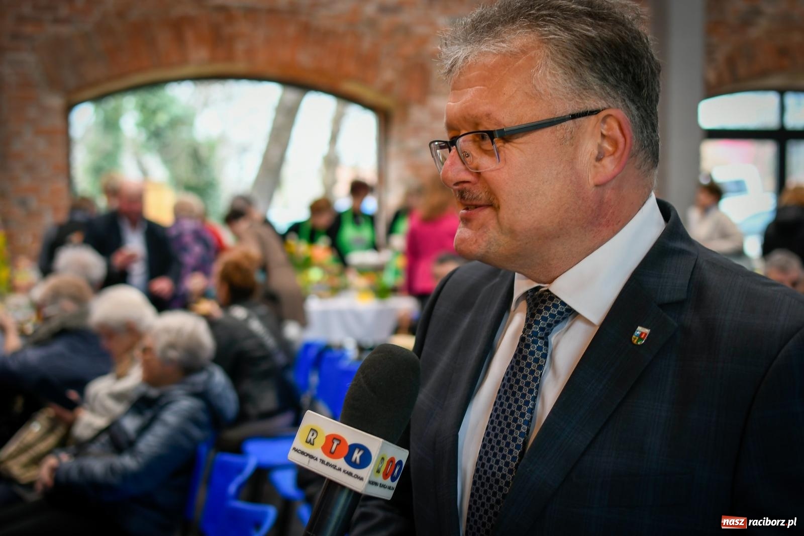Zdjęcie w galerii na portalu naszraciborz.pl: Słodko, muzycznie i wesoło. Kiermasz wielkanocny w starej wozowni w Tworkowie wiadomości z regionu