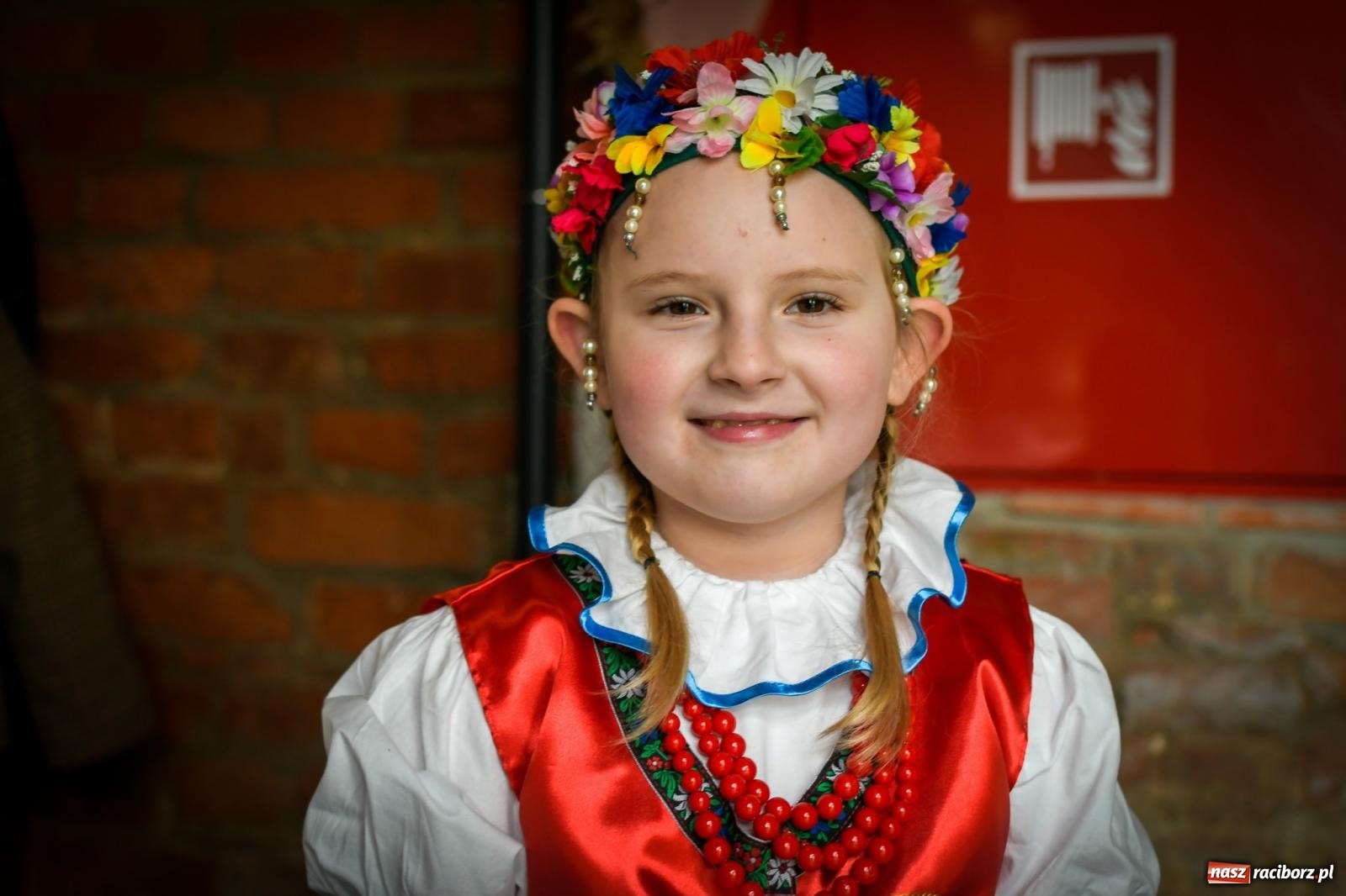Zdjęcie w galerii na portalu naszraciborz.pl: Słodko, muzycznie i wesoło. Kiermasz wielkanocny w starej wozowni w Tworkowie wiadomości z regionu