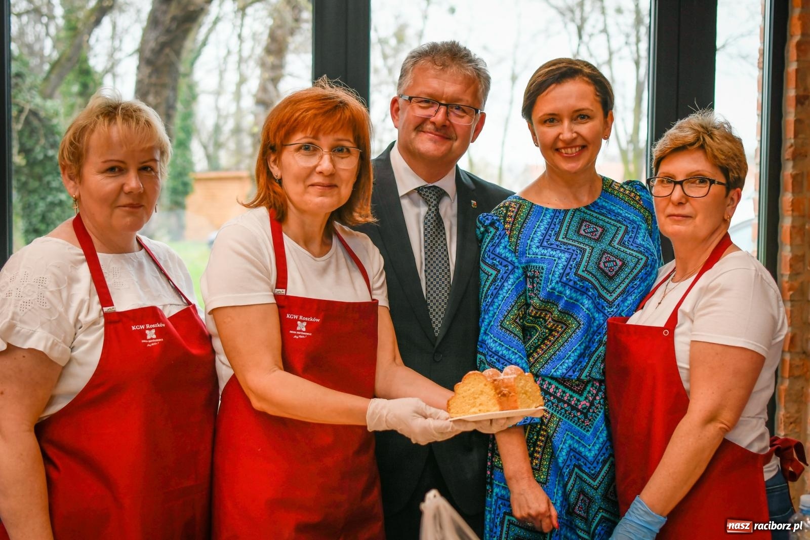 Zdjęcie w galerii na portalu naszraciborz.pl: Słodko, muzycznie i wesoło. Kiermasz wielkanocny w starej wozowni w Tworkowie wiadomości z regionu