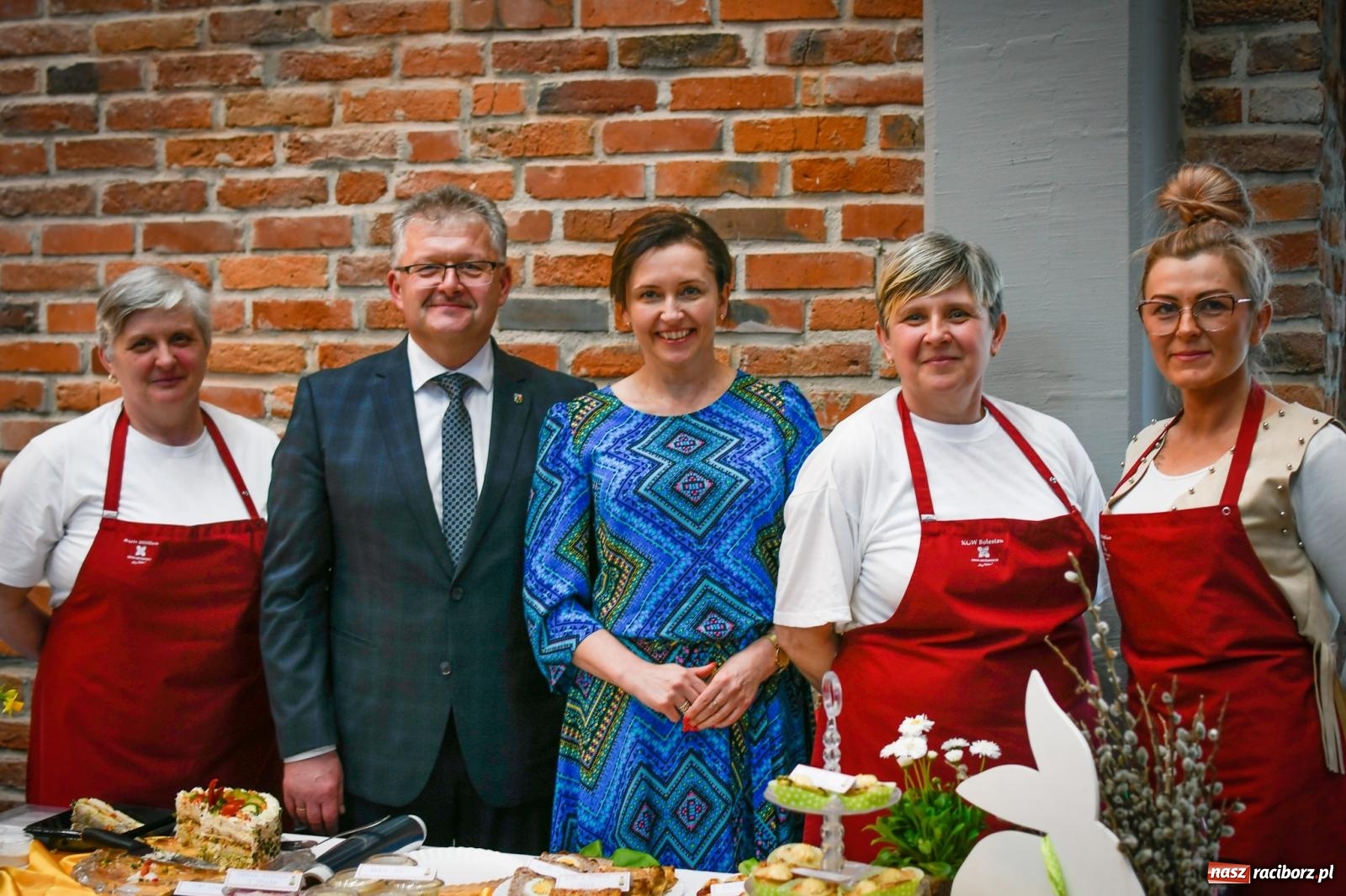 Zdjęcie w galerii na portalu naszraciborz.pl: Słodko, muzycznie i wesoło. Kiermasz wielkanocny w starej wozowni w Tworkowie wiadomości z regionu