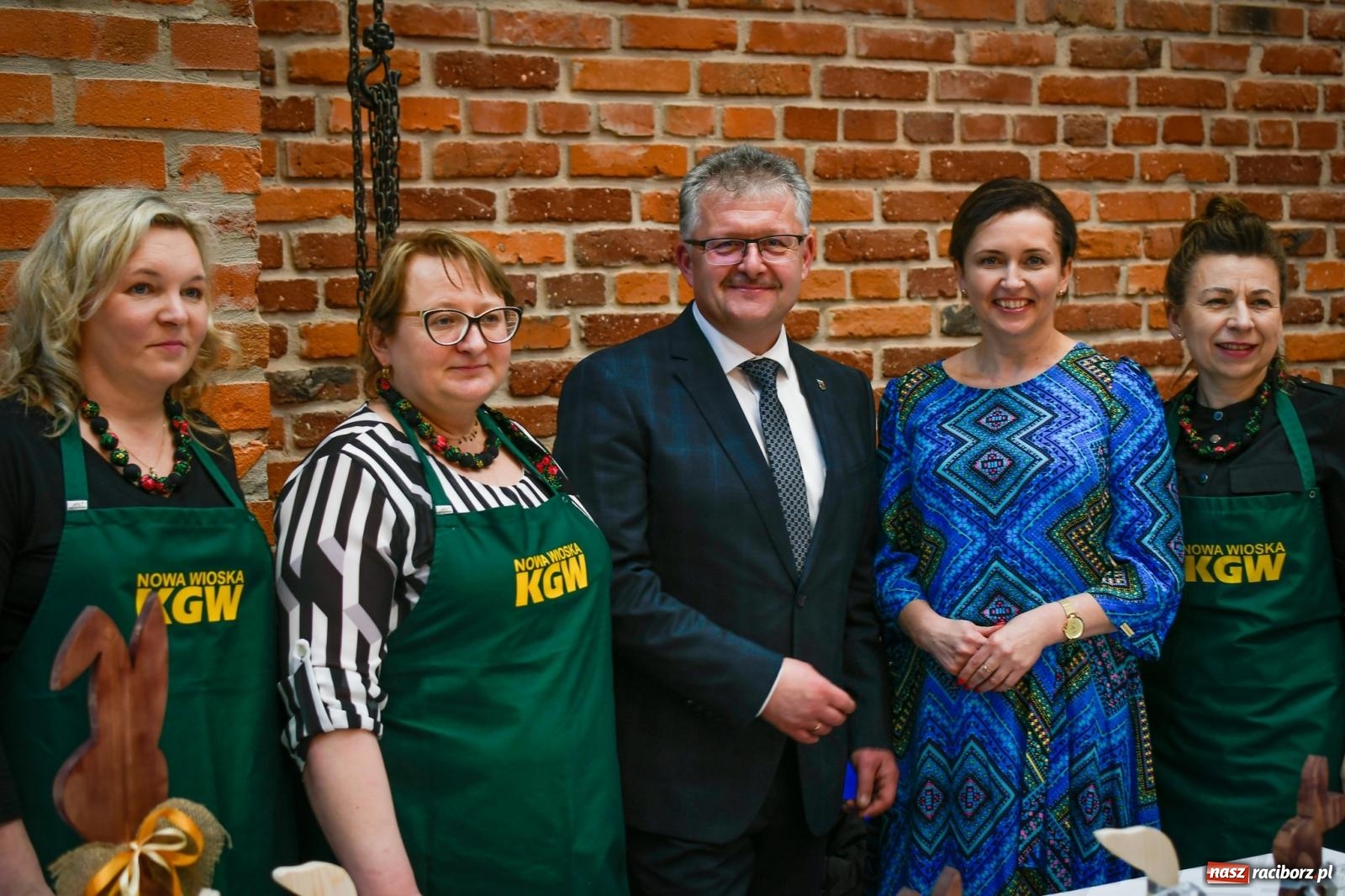 Zdjęcie w galerii na portalu naszraciborz.pl: Słodko, muzycznie i wesoło. Kiermasz wielkanocny w starej wozowni w Tworkowie wiadomości z regionu
