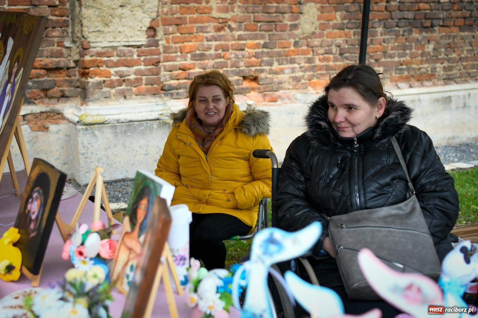 Zdjęcie w galerii na portalu naszraciborz.pl: Słodko, muzycznie i wesoło. Kiermasz wielkanocny w starej wozowni w Tworkowie wiadomości z regionu