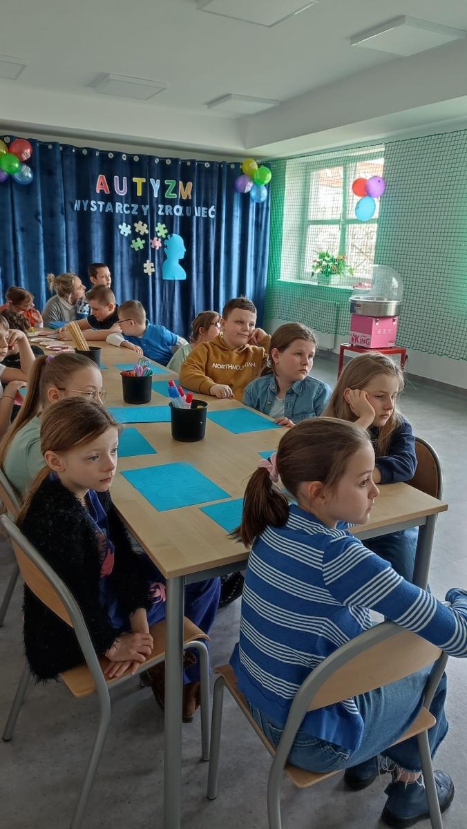 Zdjęcie w galerii na portalu naszraciborz.pl: Światowy Dzień Świadomości Autyzmu w Słonecznej Krainie wiadomości z regionu