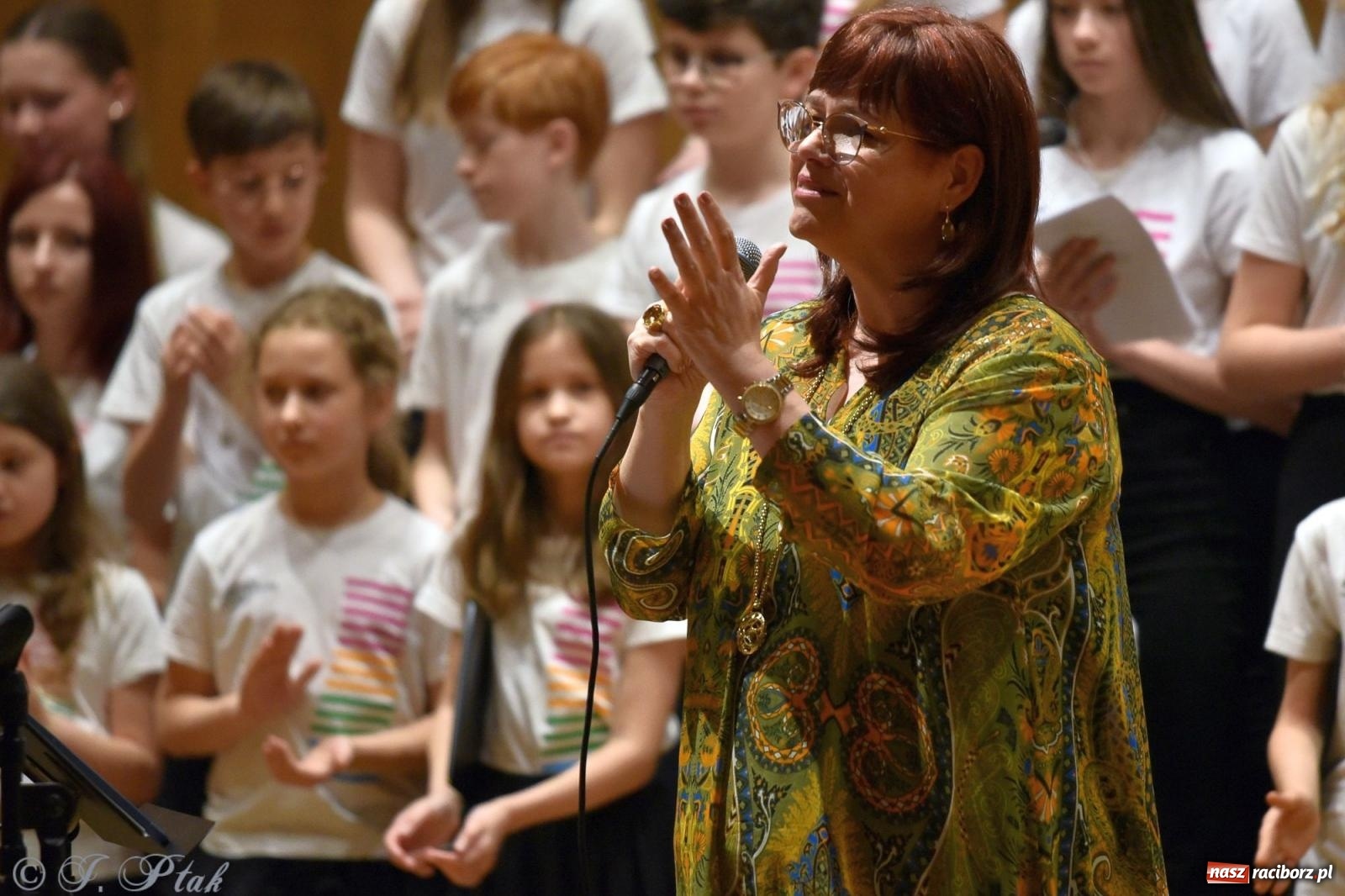 Zdjęcie w galerii na portalu naszraciborz.pl: Muzyka gospel wypełniła salę koncertową raciborskiej szkoły muzycznej wiadomości z regionu