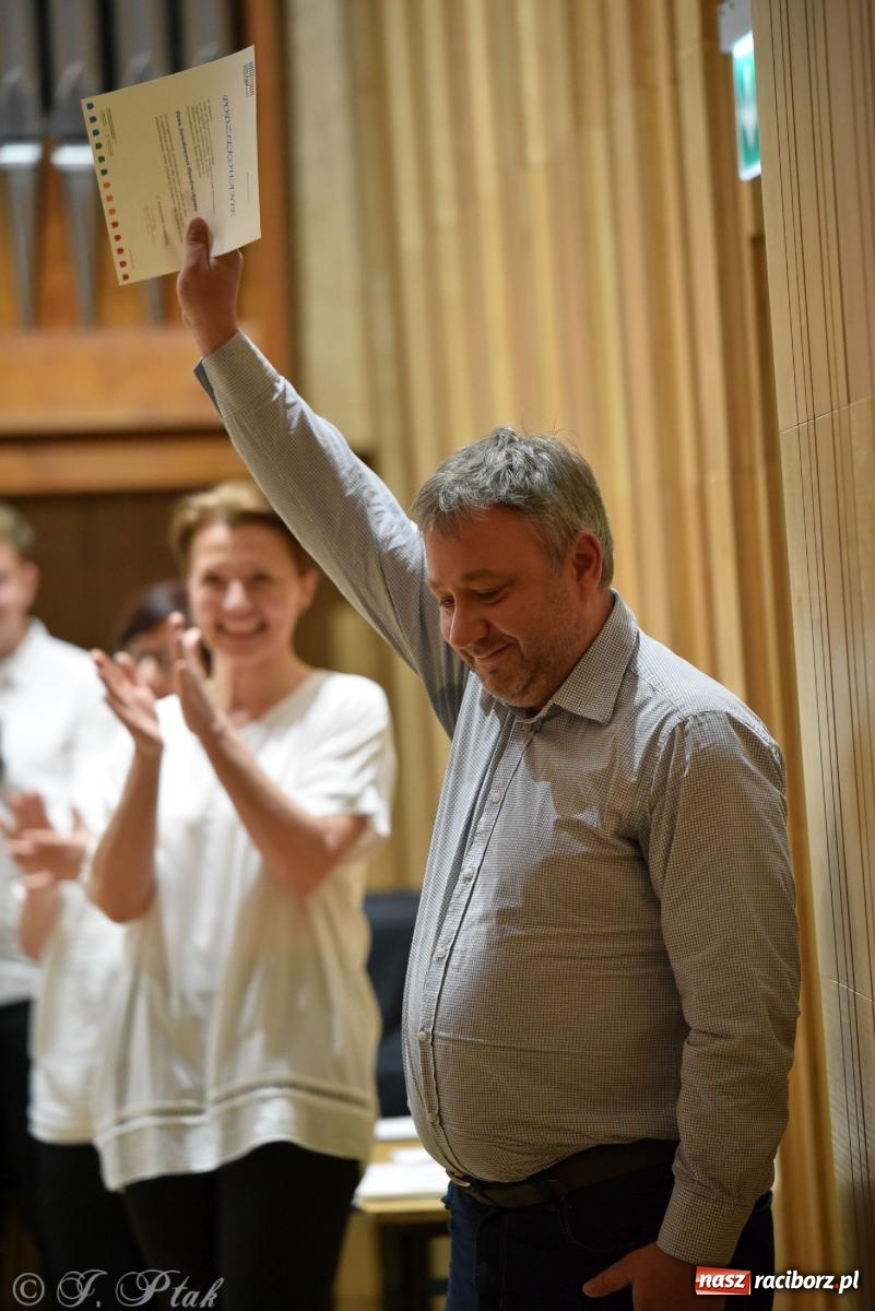 Zdjęcie w galerii na portalu naszraciborz.pl: Muzyka gospel wypełniła salę koncertową raciborskiej szkoły muzycznej wiadomości z regionu