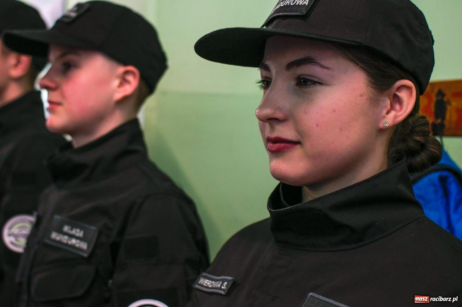 Zdjęcie w galerii na portalu naszraciborz.pl: Niech moc będzie z wami! Rekruci z Ekonomika złożyli ślubowanie wiadomości z regionu