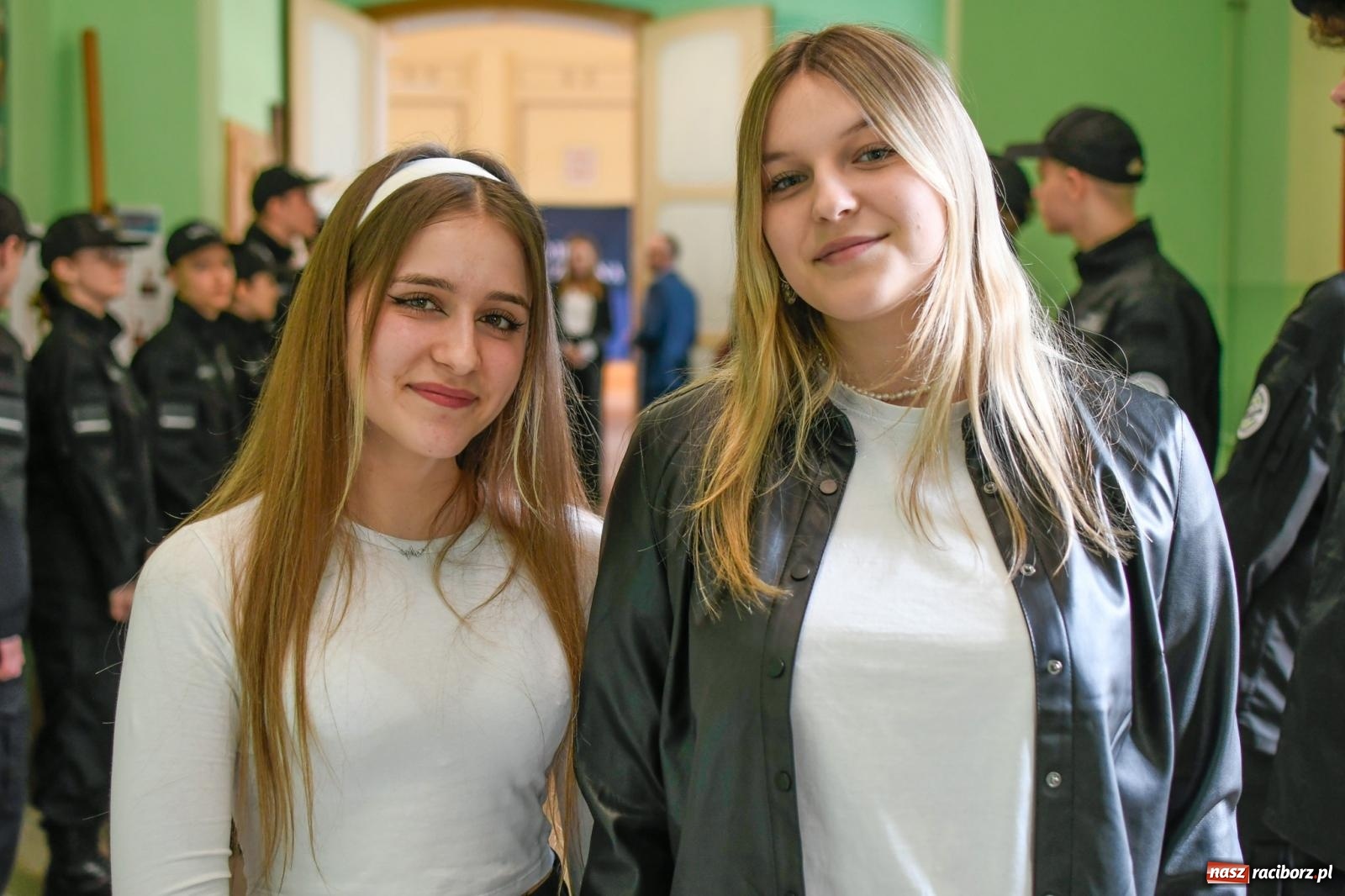 Zdjęcie w galerii na portalu naszraciborz.pl: Niech moc będzie z wami! Rekruci z Ekonomika złożyli ślubowanie wiadomości z regionu