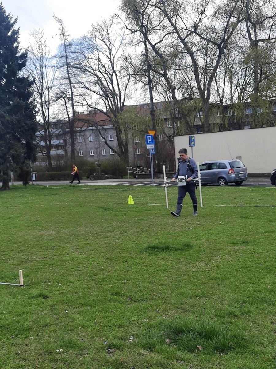 Zdjęcie w galerii na portalu naszraciborz.pl: Co kryje plac Długosza? Ruszyły badania radarowe wiadomości z regionu