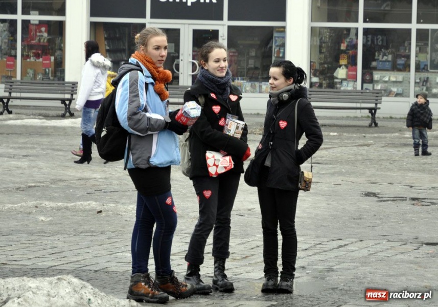 Zdjęcie w galerii na portalu naszraciborz.pl: Najpierw huk, a potem już liczenie wiadomości z regionu
