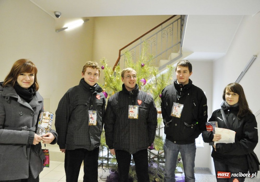 Zdjęcie w galerii na portalu naszraciborz.pl: Najpierw huk, a potem już liczenie wiadomości z regionu