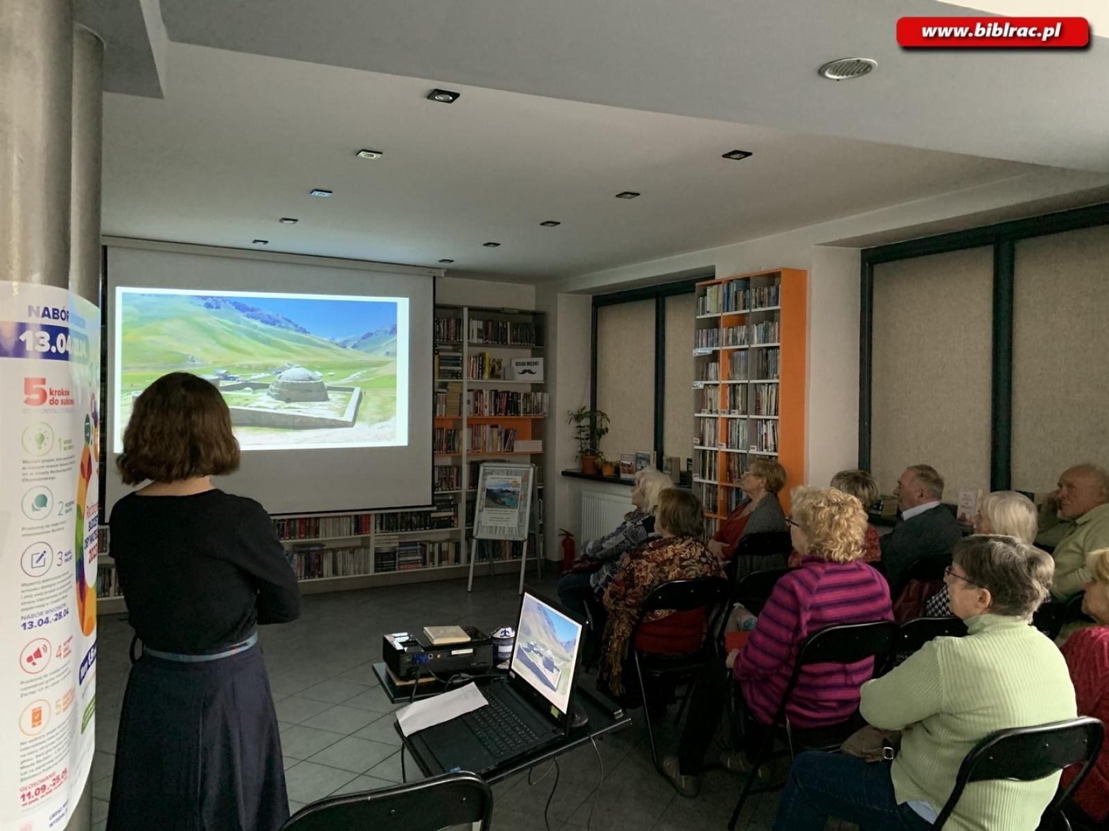 Zdjęcie w galerii na portalu naszraciborz.pl: Wędrówki w Tien Szan. Fotograficzna podróż w Klubie Przyjaciół Biblioteki wiadomości z regionu
