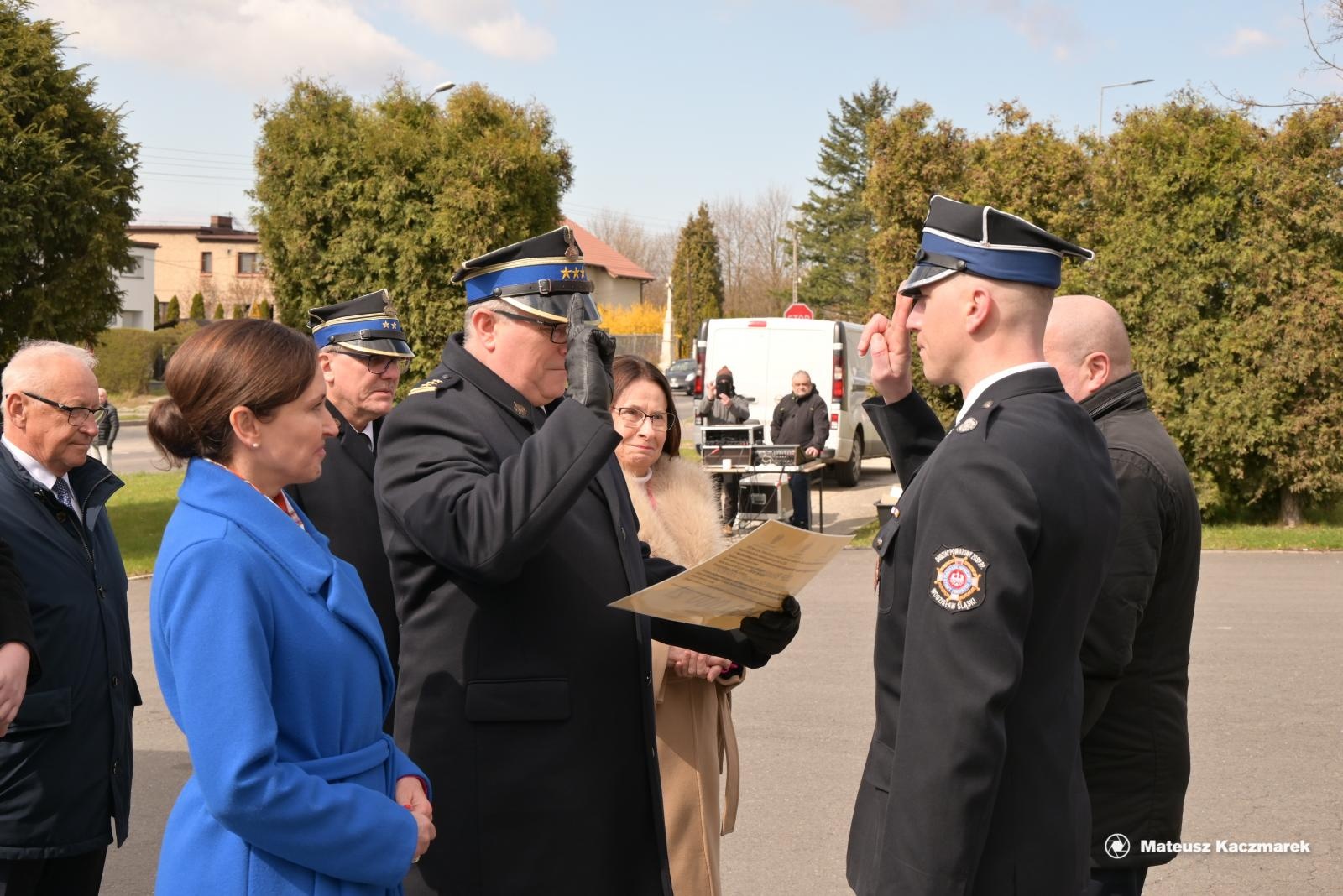 Zdjęcie w galerii na portalu naszraciborz.pl: Strażacy z naszego powiatu odebrali promesy na nowe wozy bojowe wiadomości z regionu