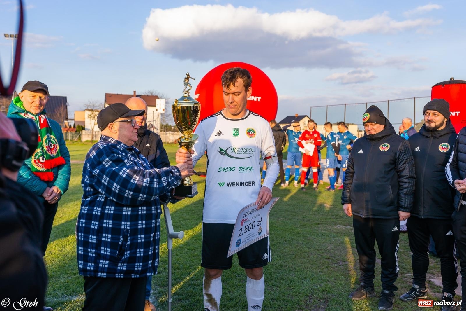 Zdjęcie w galerii na portalu naszraciborz.pl: Walczyli póki starczyło sił. Unia Turza Śląska z trofeum [FOTO i WIDEO] wiadomości z regionu