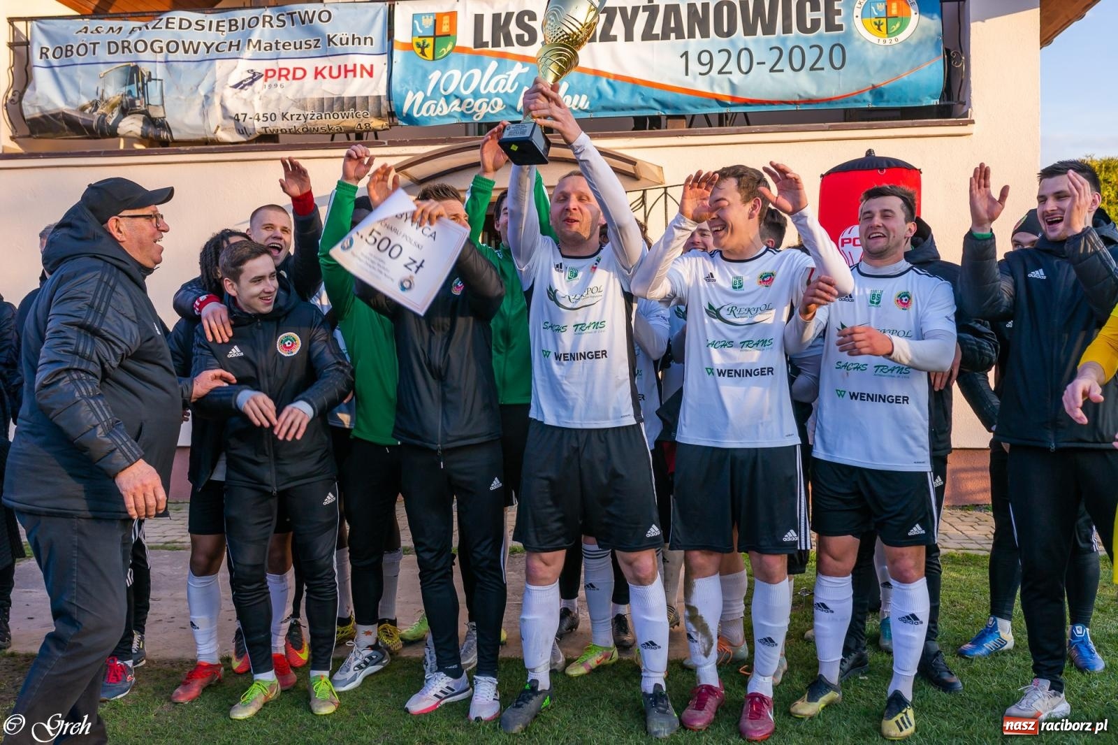 Zdjęcie w galerii na portalu naszraciborz.pl: Walczyli póki starczyło sił. Unia Turza Śląska z trofeum [FOTO i WIDEO] wiadomości z regionu