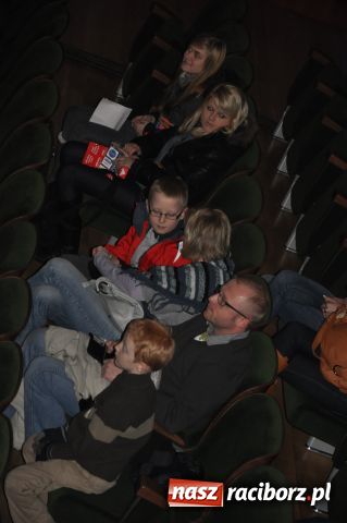 Zdjęcie w galerii na portalu naszraciborz.pl: Sukienka Ani Wyszkoni poszła za stówkę wiadomości z regionu