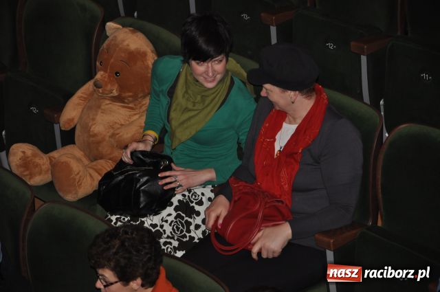 Zdjęcie w galerii na portalu naszraciborz.pl: Sukienka Ani Wyszkoni poszła za stówkę wiadomości z regionu