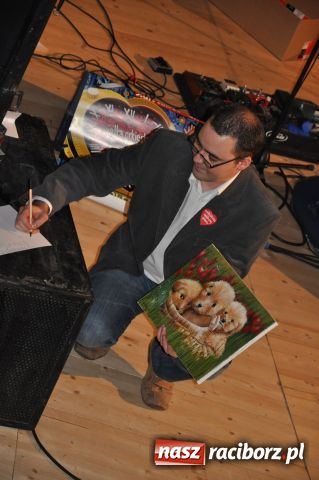 Zdjęcie w galerii na portalu naszraciborz.pl: Sukienka Ani Wyszkoni poszła za stówkę wiadomości z regionu