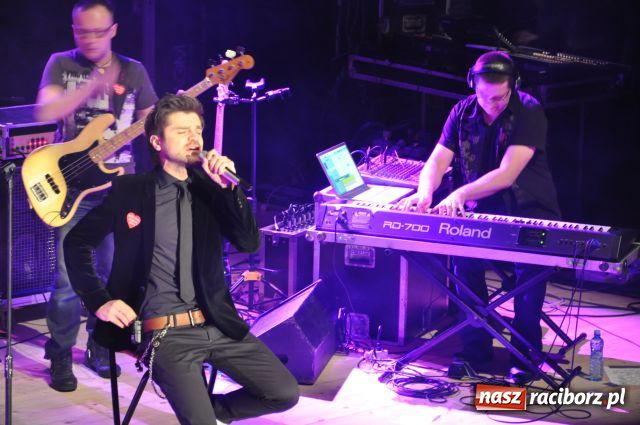 Zdjęcie w galerii na portalu naszraciborz.pl: Sukienka Ani Wyszkoni poszła za stówkę wiadomości z regionu