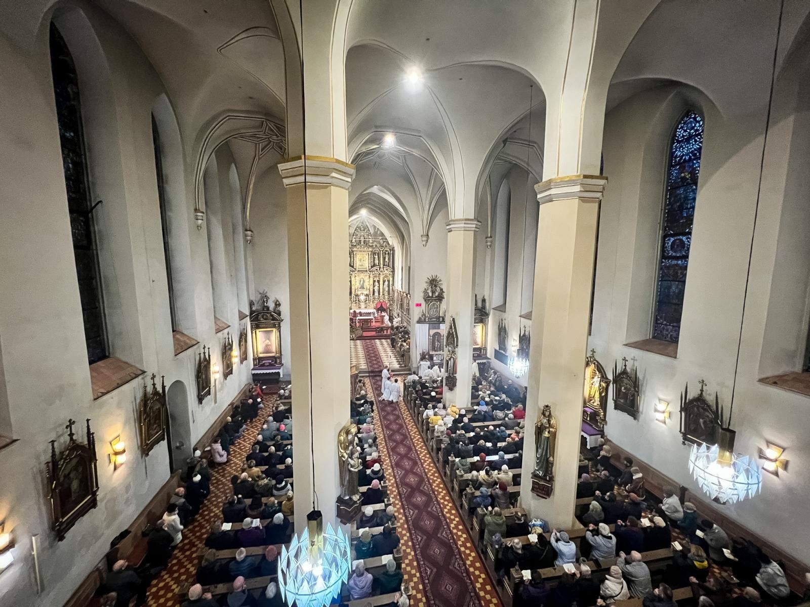 Zdjęcie w galerii na portalu naszraciborz.pl: Święte Triduum Paschalne - Wielki Czwartek w kościele farnym [WIDEO] wiadomości z regionu