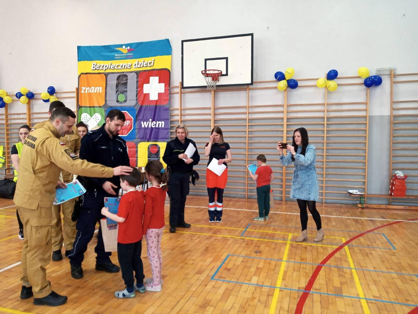 Zdjęcie w galerii na portalu naszraciborz.pl: Znam, wiem, umiem. Konkurs w PCS wiadomości z regionu