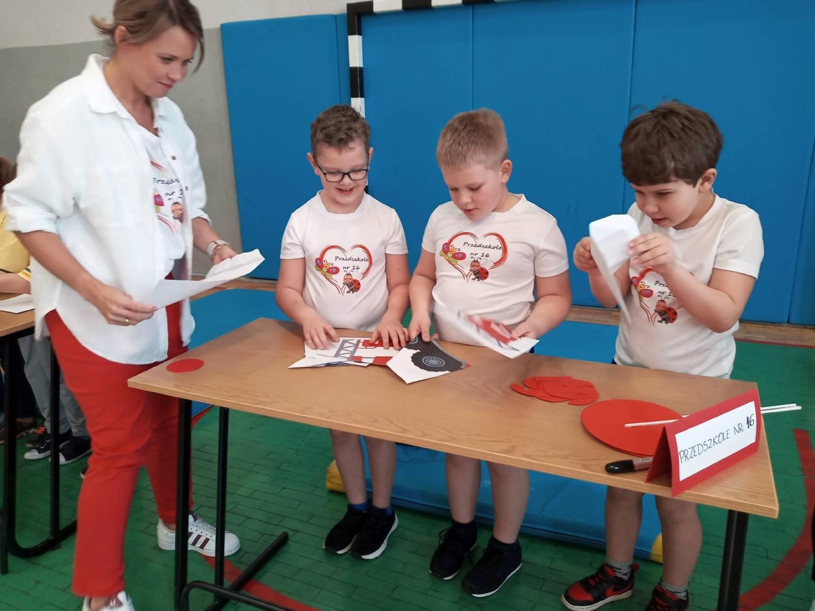 Zdjęcie w galerii na portalu naszraciborz.pl: Znam, wiem, umiem. Konkurs w PCS wiadomości z regionu