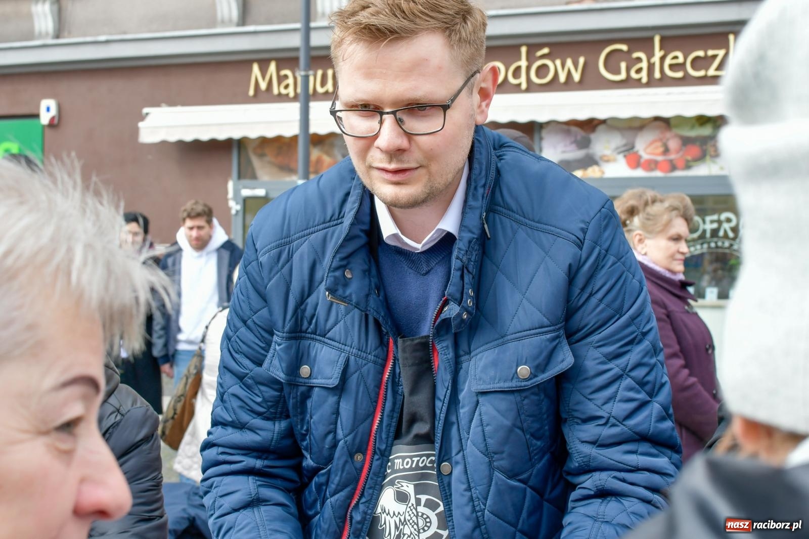 Zdjęcie w galerii na portalu naszraciborz.pl: Raciborskie śniadanie wielkanocne na Rynku [FOTO i WIDEO] wiadomości z regionu