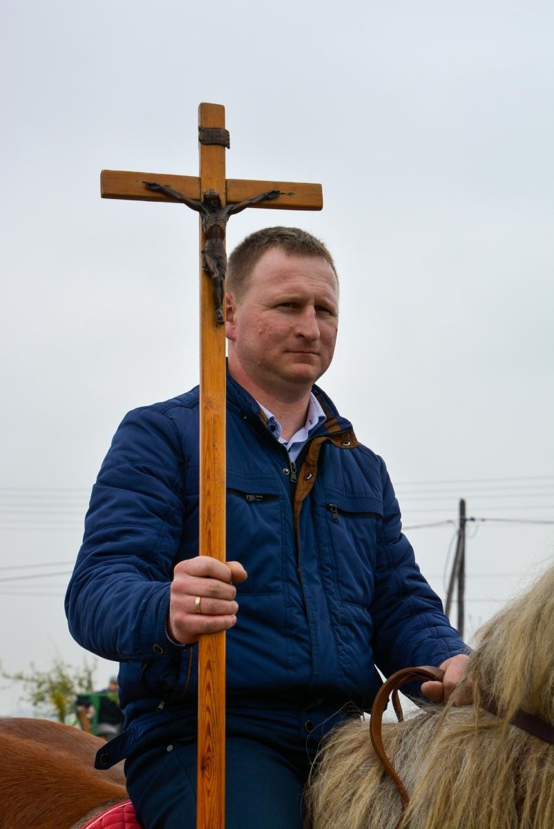 Zdjęcie w galerii na portalu naszraciborz.pl: Jedyna i najmłodsza. Procesja wielkanocna w Zawadzie Książęcej [FOTO i WIDEO] wiadomości z regionu